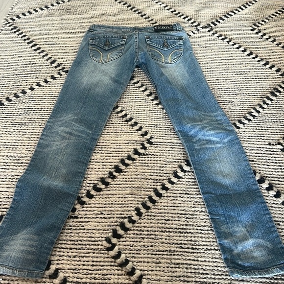 Thrill, Gold Thread Embellishments, Low-Rise, EUC, Size 3 Jrs or Size 2 Woman’s - Picture 11 of 11